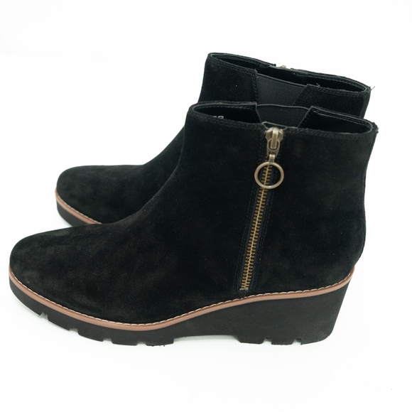Vionic - Hazel Black Suede Wedge Boot - Picture 12 of 13
